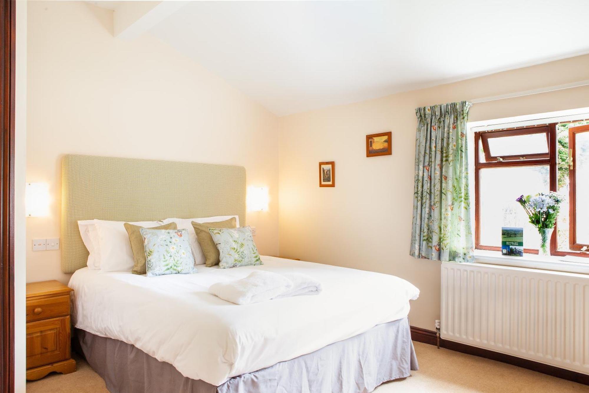 Banbury Hill Farm Bed and Breakfast Charlbury Esterno foto